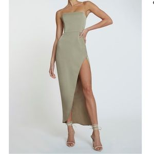 NWT BY JOHNNY THE LOTUS STRAPLESS DRESS